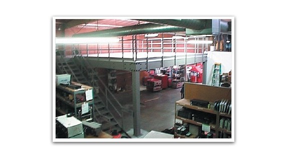 Industrial Steel Warehouse Mezzanine